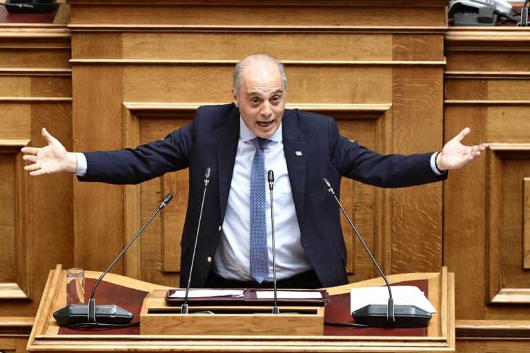 Βελόπουλος για πρόταση δυσπιστίας κατά της κυβέρνησης: «Η ΝΔ κερδίζει έξι μήνες ανενόχλητης παραμονής στην εξουσία»