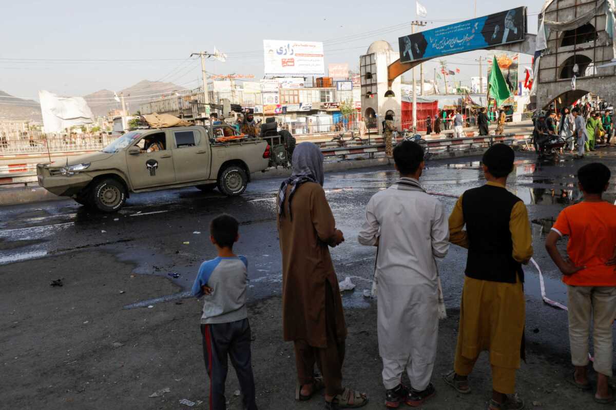 Αφγανιστάν: Επίθεση αυτοκτονίας μπροστά σε τράπεζα, τουλάχιστον 20 νεκροί