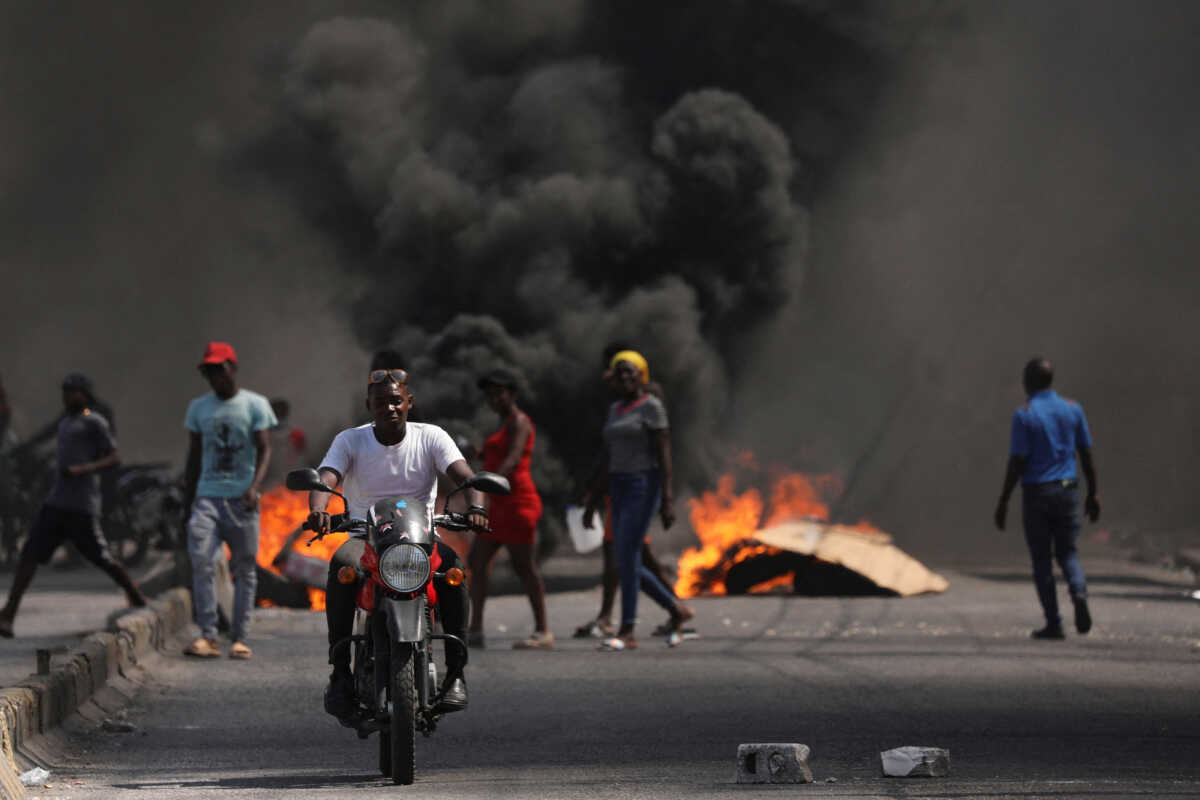 Αϊτή: Σε κατάσταση έκτακτης ανάγκης η χώρα - Απέδρασαν χιλιάδες κρατούμενοι - ΦΩΤΟ