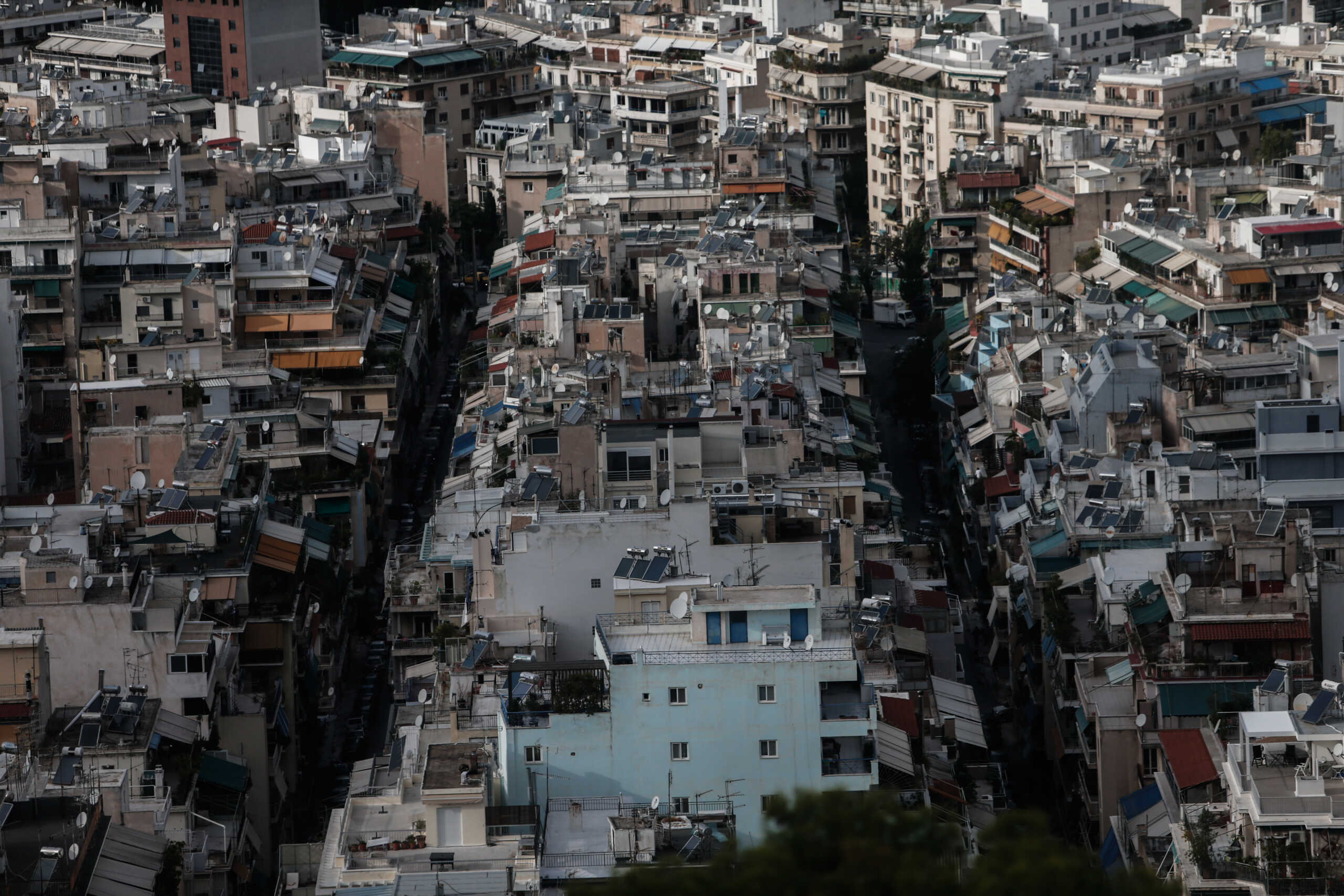 Ακίνητα: Συνεχίζεται η άνοιξη της ελληνικής αγοράς – Προοπτικές ανά κλάδο και νέες τάσεις