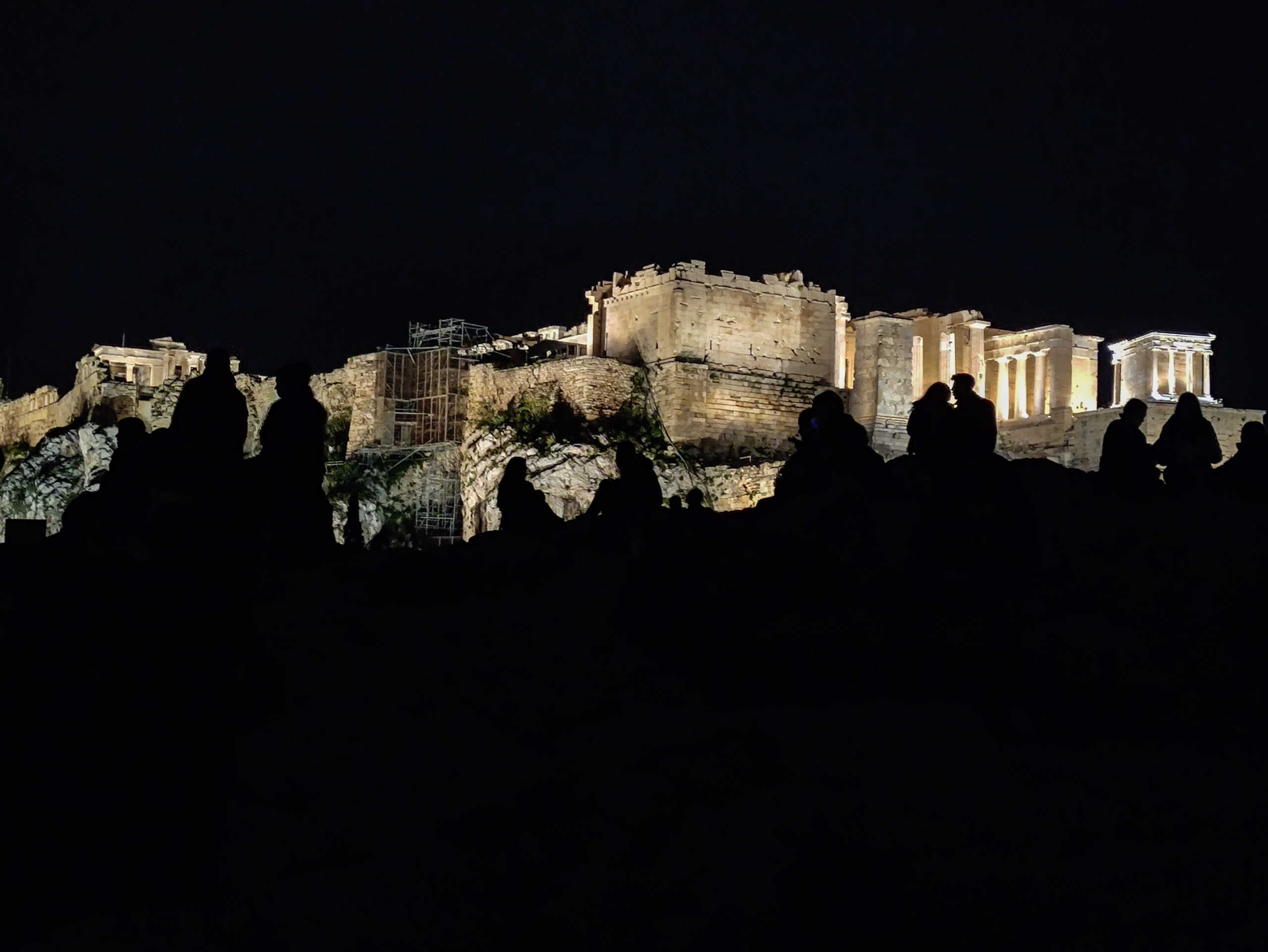 Περιφέρεια Αττικής: «Κοιτάξτε ψηλά» – Η έκπληξη που ετοιμάζει στον Αττικό ουρανό το βράδυ της Κυριακής