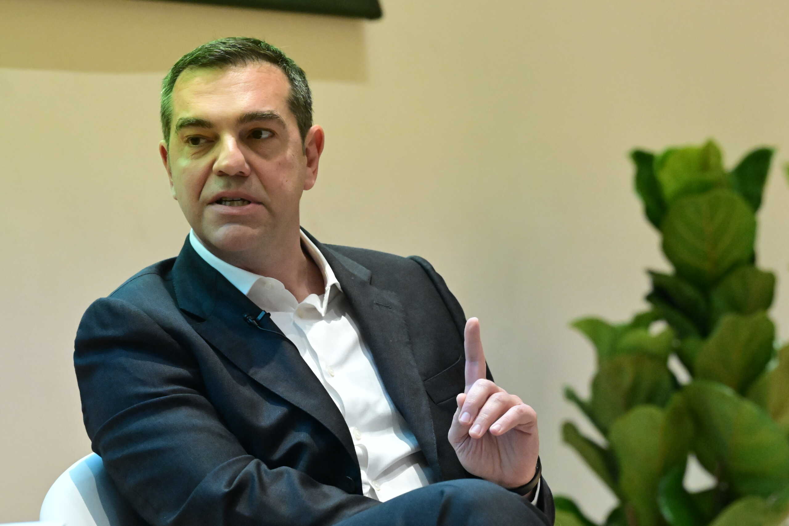 Δεύτερη ημέρα εργασιών του συνεδρίου "ΜΕΤΑΠΟΛΙΤΕΥΣΗ. 50 χρόνια μετά", . Το συνέδριο διοργανώθηκε από την εφημερίδα "Η Καθημερινή", το Μορφωτικό Ίδρυμα Εθνικής Τραπέζης (ΜΙΕΤ), το Οικονομικό Φόρουμ Δελφών και το Ελληνικό Παρατηρητήριο του London School of Economics. 
(ΤΑΤΙΑΝΑ ΜΠΟΛΑΡΗ