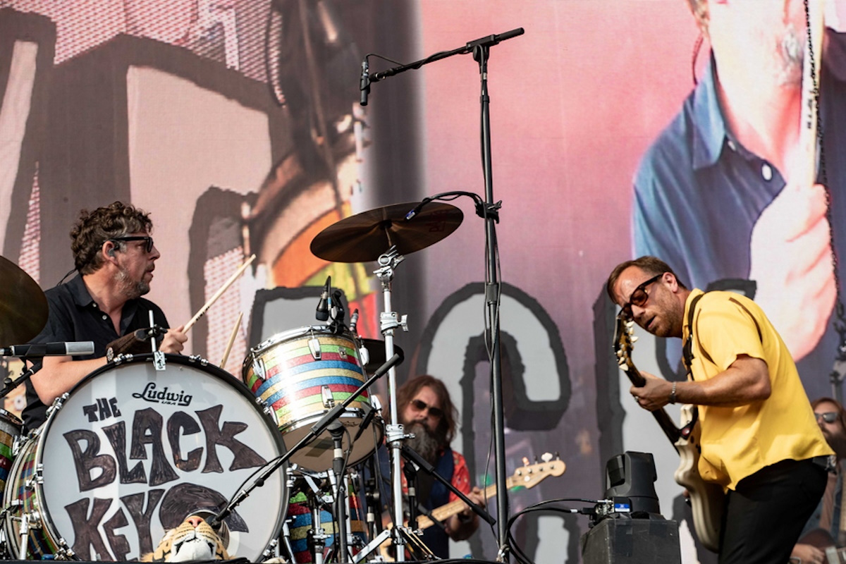 epa10697091 US rock duo The Black Keys with singer and guitarist Dan Auerbach (R) and drummer Patrick Carney perform during the 52nd edition of Pinkpop Festival in Landgraaf, Netherlands, 17 June 2023. The festival runs from 16 to 18 June.  EPA