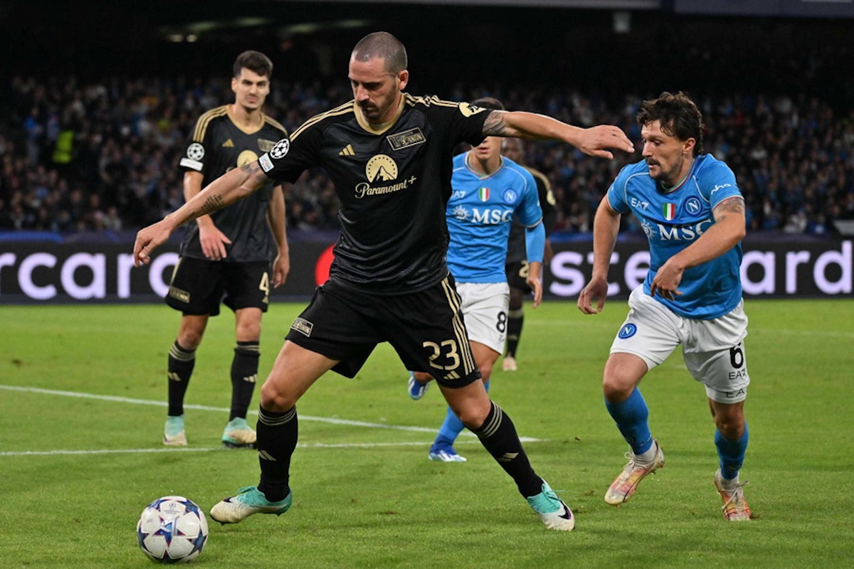 epa10965023 Union Berlin’s defender Leonardo Bonucci in action during the UEFA Champions League group C soccer match between SSC Napoli and Union Berlin, in Naples, 08 November 2023.  EPA