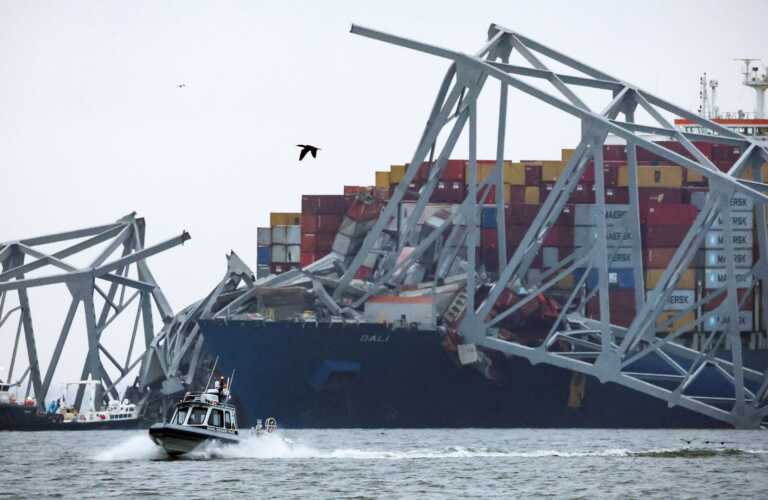 Δεν είναι μόνο η Βαλτιμόρη! Τρία πλοία έχουν πέσει πάνω σε τρεις γέφυρες σε τρεις μήνες το 2024