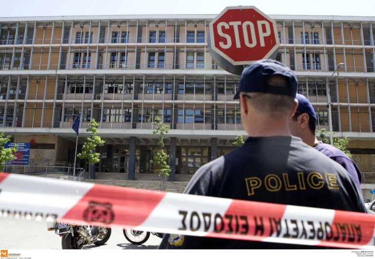 Φάρσα το τηλεφώνημα για βόμβα στα δικαστήρια της Θεσσαλονίκης - Ο δράστης έδινε περιθώριο 2 ωρών