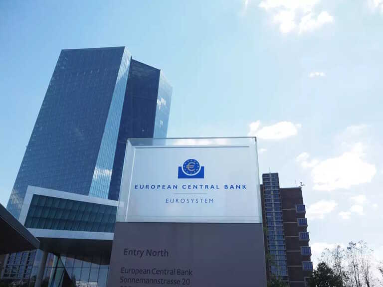 ΕΚΤ: Έρχονται νομισματικά μέτρα για να ανακοπεί η μείωση της τραπεζικής ρευστότητας
