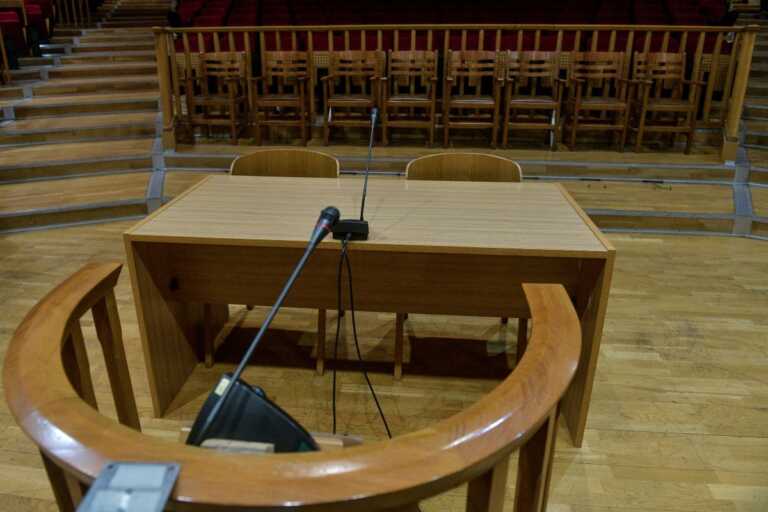 Καταδικάστηκε 49χρονος ΑμεΑ για αγοραίο σεξ με ανήλικη στη Θεσσαλονίκη: «Ήταν κοπέλα του δρόμου», είπε στην απολογία του