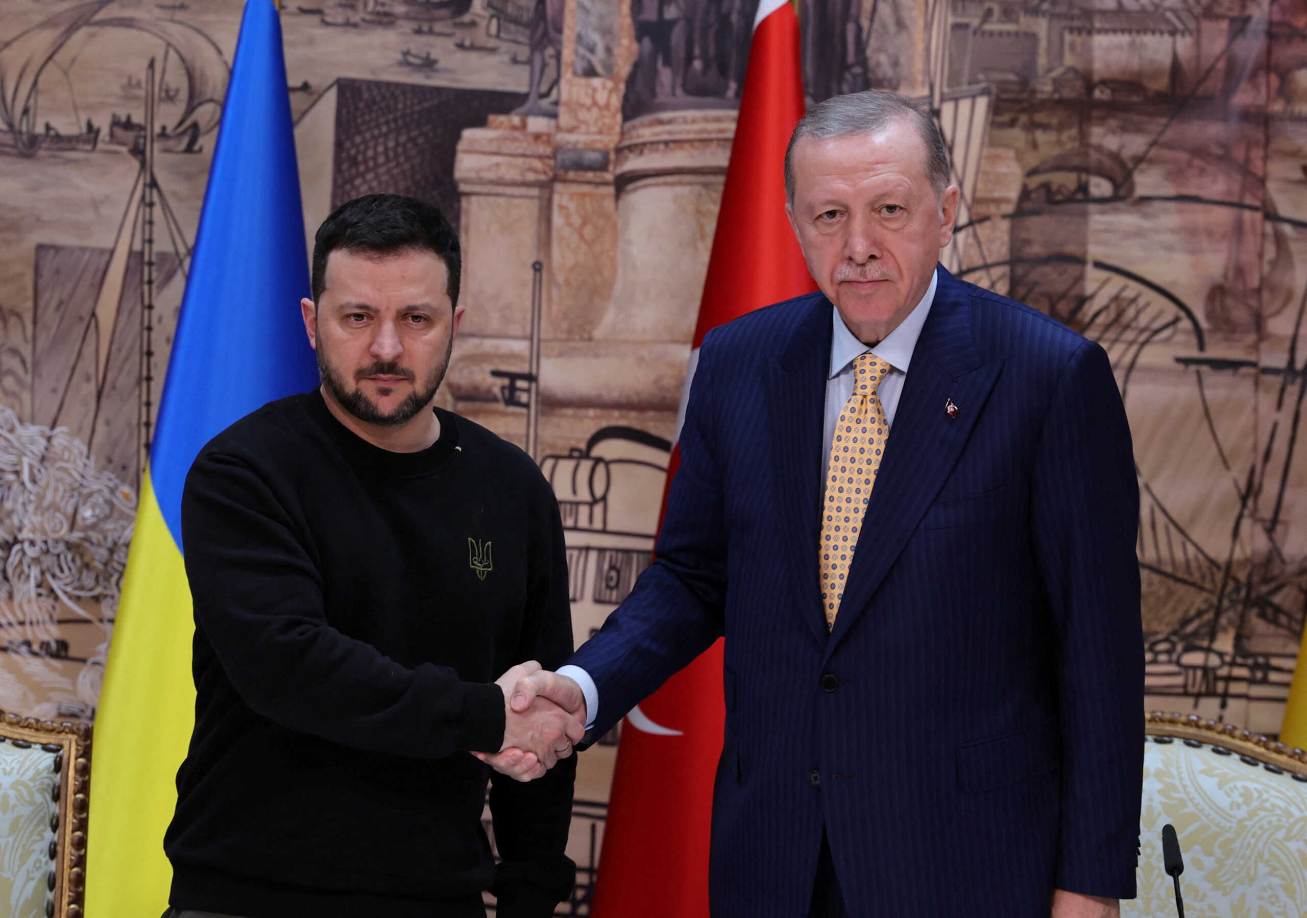 Ukrainian President Volodymyr Zelenskiy shakes hands with his Turkish counterpart Tayyip Erdogan during a press conference in Istanbul, Turkey, March 8, 2024. REUTERS