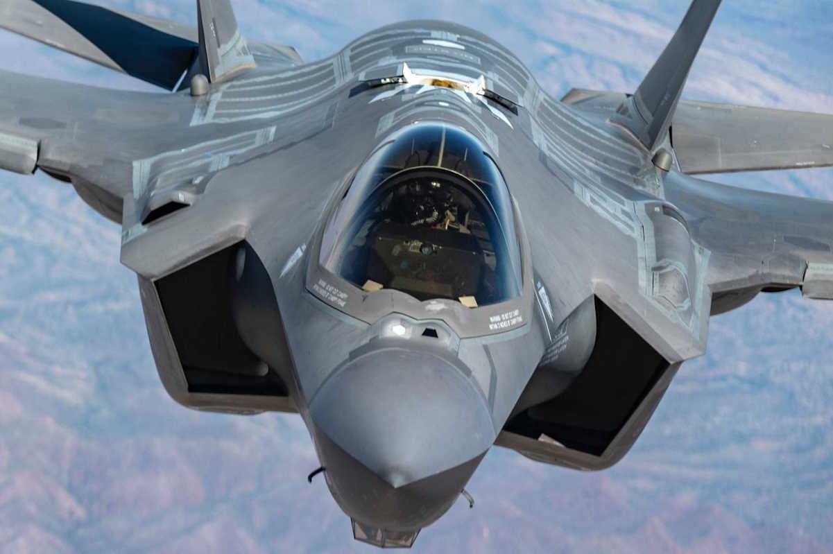 «Φορτωμένα» με Meteor τα ελληνικά F-35: «Πράσινο» φως από τους Αμερικανούς στη χρήση των πανίσχυρων πυραύλων