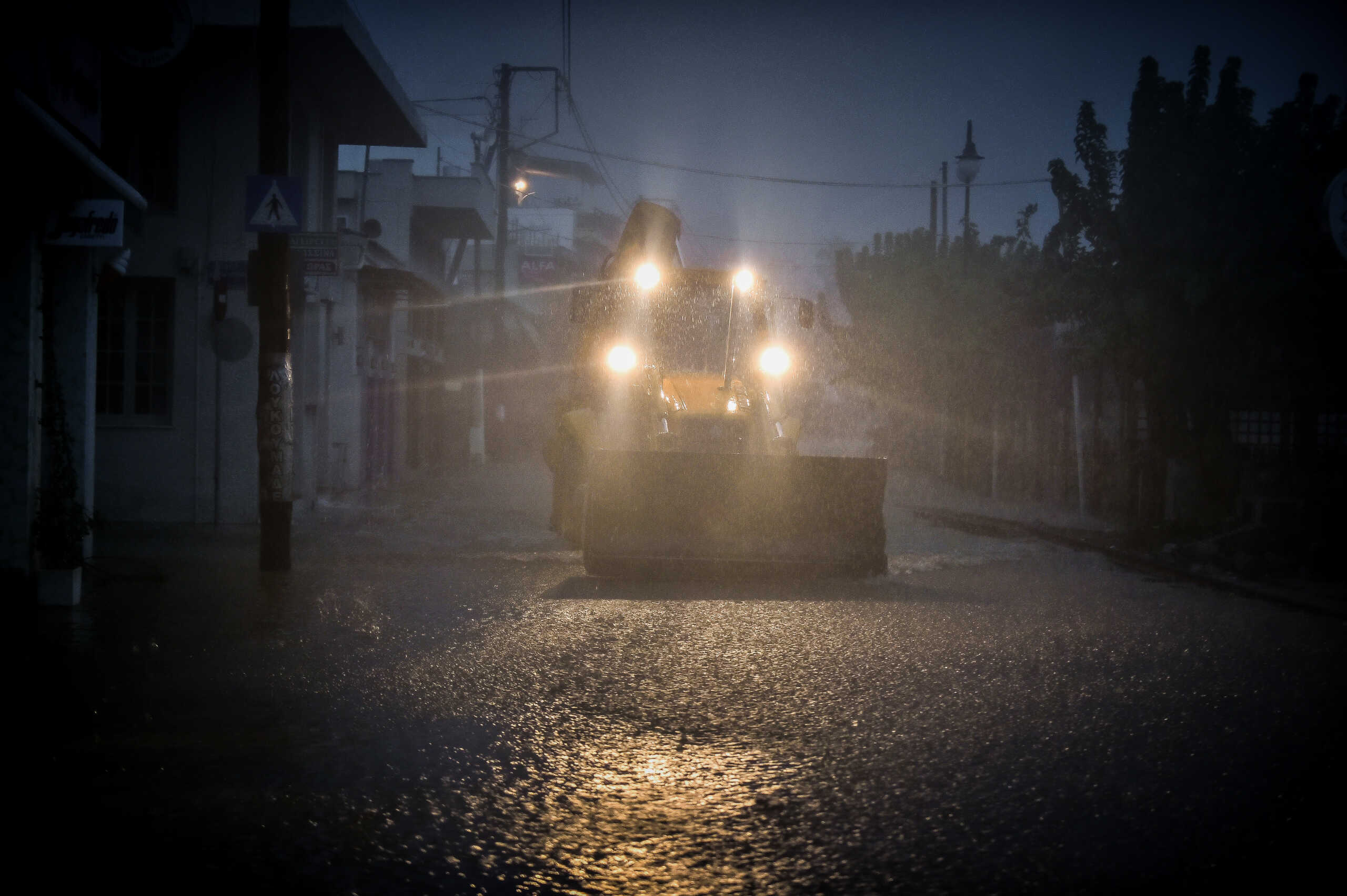 Καιρός: Νέο κύμα κακοκαιρίας θα σαρώσει τη χώρα – Καταιγίδες και πτώση της θερμοκρασίας