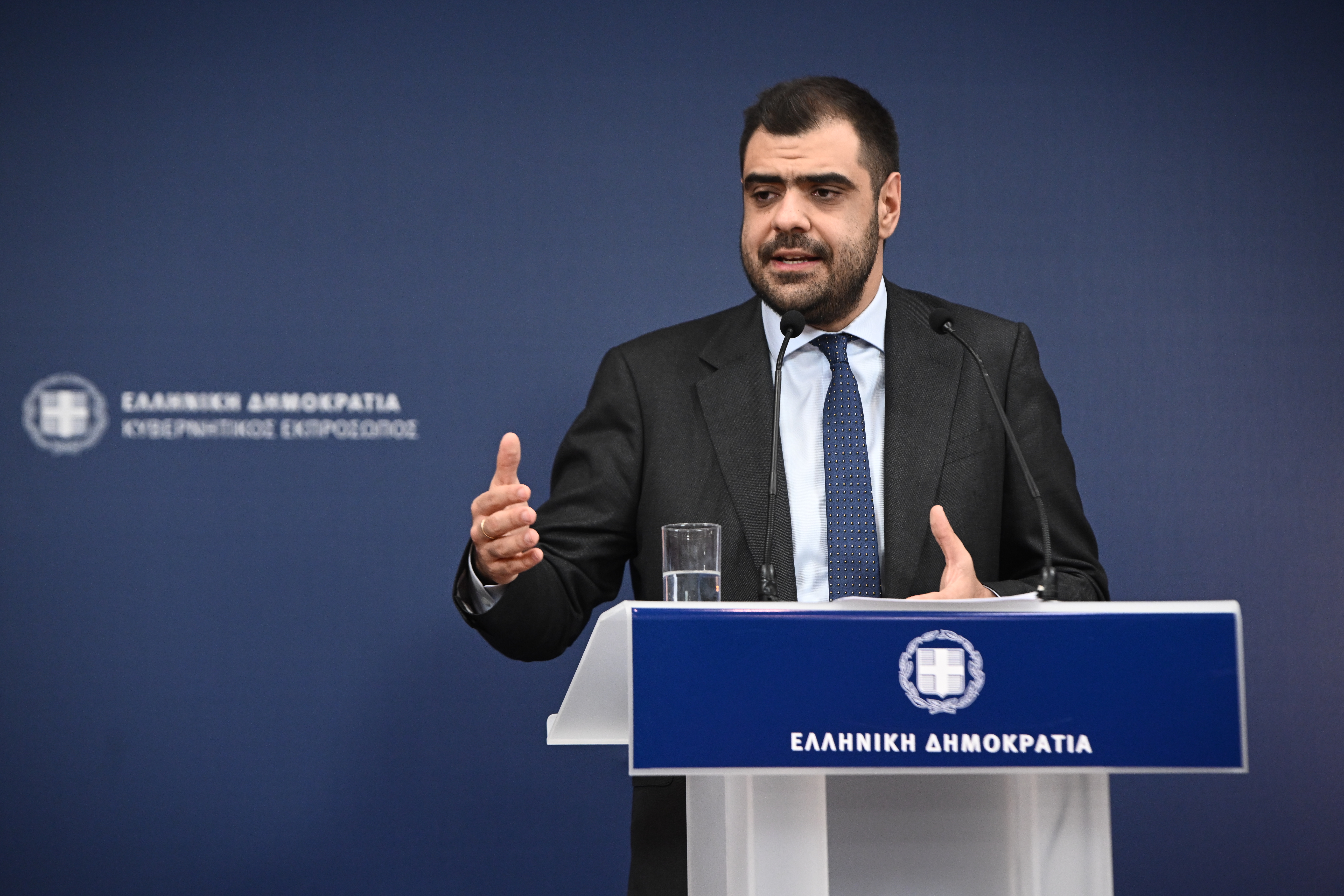 Ενημέρωση των πολιτικών συντακτών και των ανταποκριτών ξένου Τύπου από τον Κυβερνητικό Εκπρόσωπο Παύλο Μαρινάκη, Τρίτη 19 Μαρτίου 2024. 
(ΚΩΣΤΑΣ ΤΖΟΥΜΑΣ