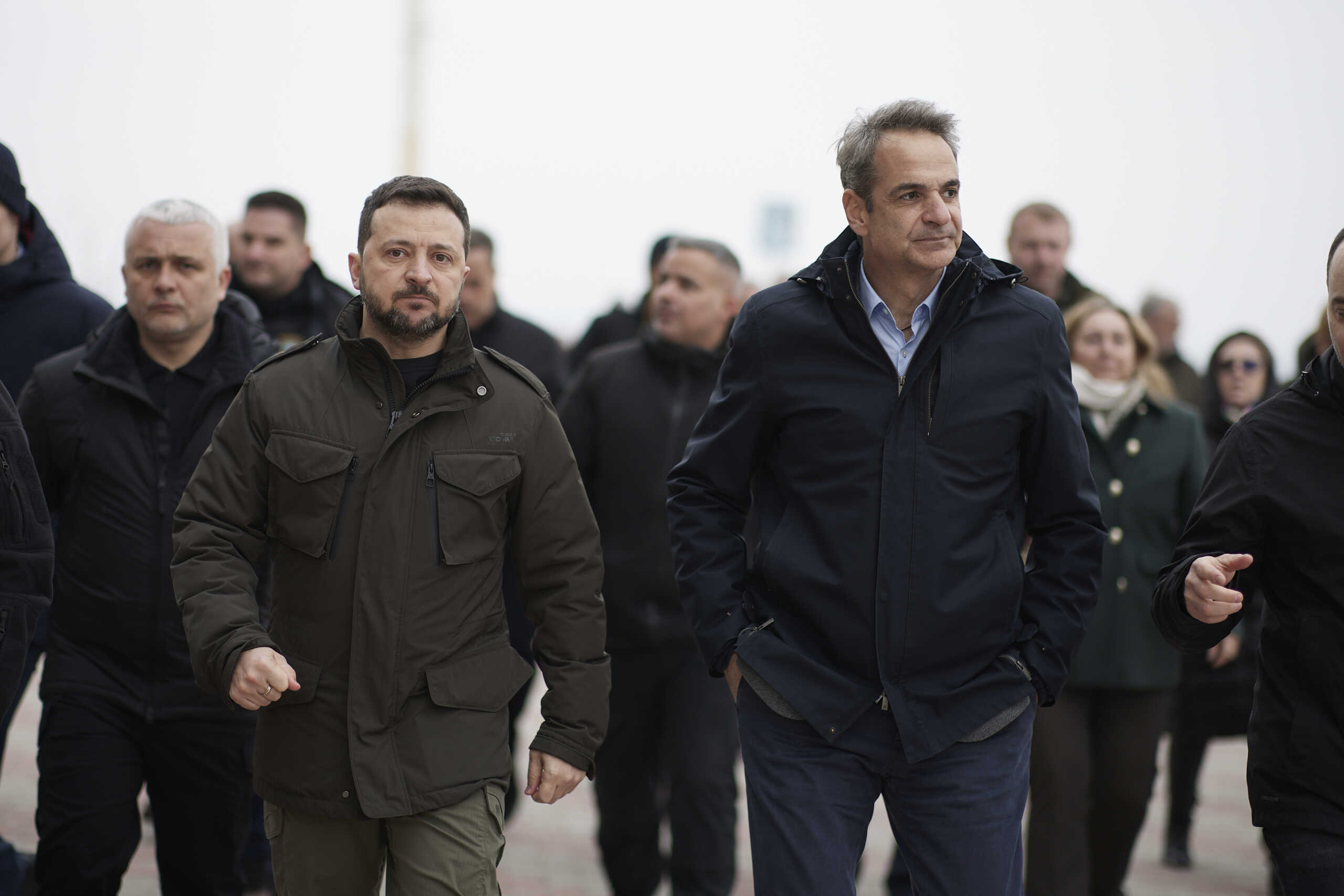 Ζελένσκι: Ήμασταν με τον Μητσοτάκη στο λιμάνι και ο πύραυλος έπεσε στα 300 μέτρα, δεν ξέρω ποιον στόχευαν