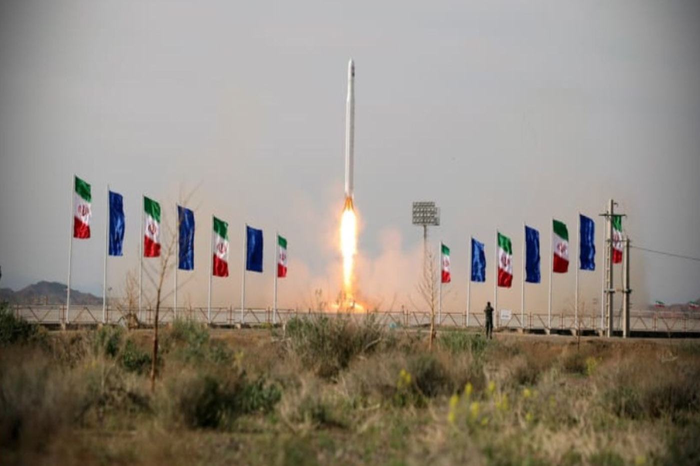 Το Ιράν εξετάζει το ενδεχόμενο να στείλει ανθρώπους στο διάστημα