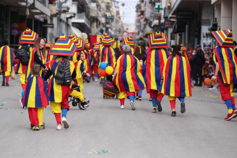 Έξαρση μηνιγγίτιδας σε φοιτητές στην Πάτρα, ανησυχία για το καρναβάλι