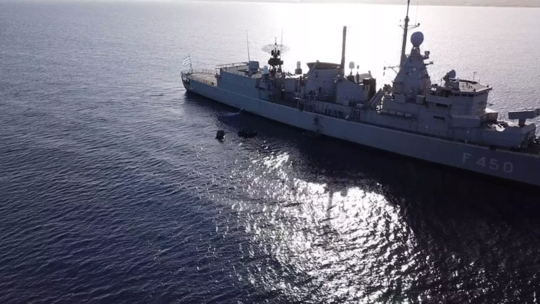 3 πλοία του Πολεμικού Ναυτικού ανοίγουν για το κοινό για τον εορτασμό της 25ης Μαρτίου
