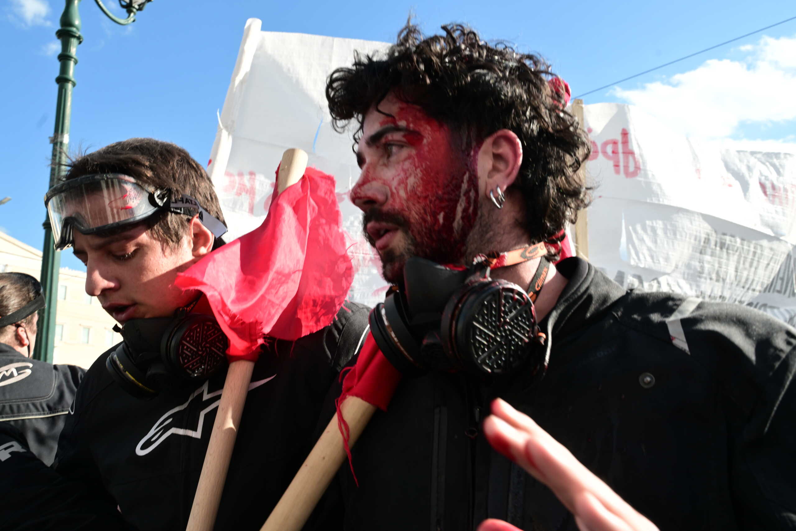 Πανελλαδικό πανεκπαιδευτικό συλλαλητήριο κατά του νομοσχεδίου για τα μη κρατικά πανεπιστήμια στην Αθήνα, Παρασκευή 8 Μαρτίου 2024. Στην ψήφιση του νομοσχεδίου με τίτλο "Ενίσχυση του Δημόσιου Πανεπιστημίου - Πλαίσιο λειτουργίας μη κερδοσκοπικών παραρτημάτων ξένων πανεπιστημίων", αντιδρούν 195 φοιτητικοί σύλλογοι, οι οποίοι διεκδικούν την απόσυρση του νομοσχεδίου, το οποίο προβλέπει - μεταξύ άλλων - την ίδρυση παραρτημάτων ξένων πανεπιστημίων στη χώρα μας. Στο συλλαλητήριο συμμετείχαν επίσης η Ομοσπονδία των Πανεπιστημιακών, η ΠΟΣΔΕΠ, όπως και η Ομοσπονδία Διοικητικού Προσωπικού Τριτοβάθμιας Εκπαίδευσης (ΟΔΠΤΕ). 
(ΤΑΤΙΑΝΑ ΜΠΟΛΑΡΗ