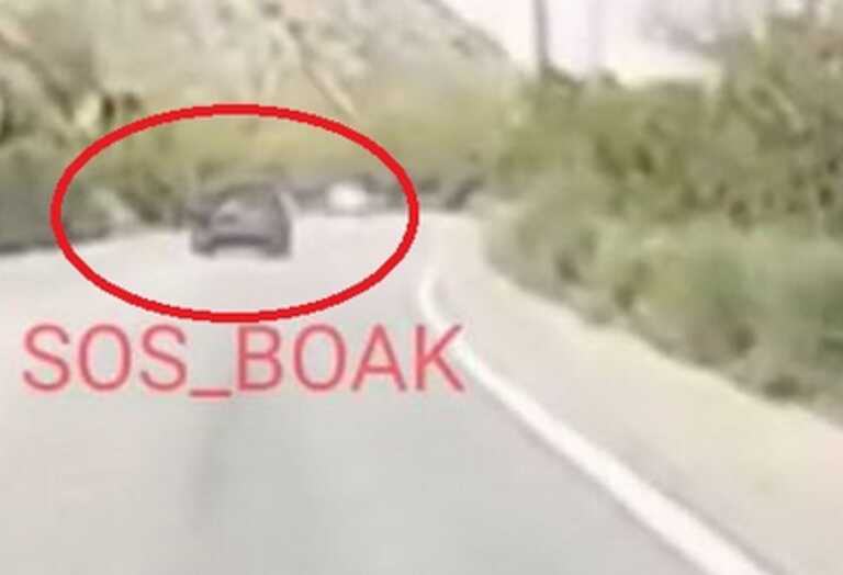 Τροχαίο στην κάμερα με αυτοκίνητο να περνάει ξυστά από φορτηγό στον ΒΟΑΚ - Βίντεο που κόβει την ανάσα