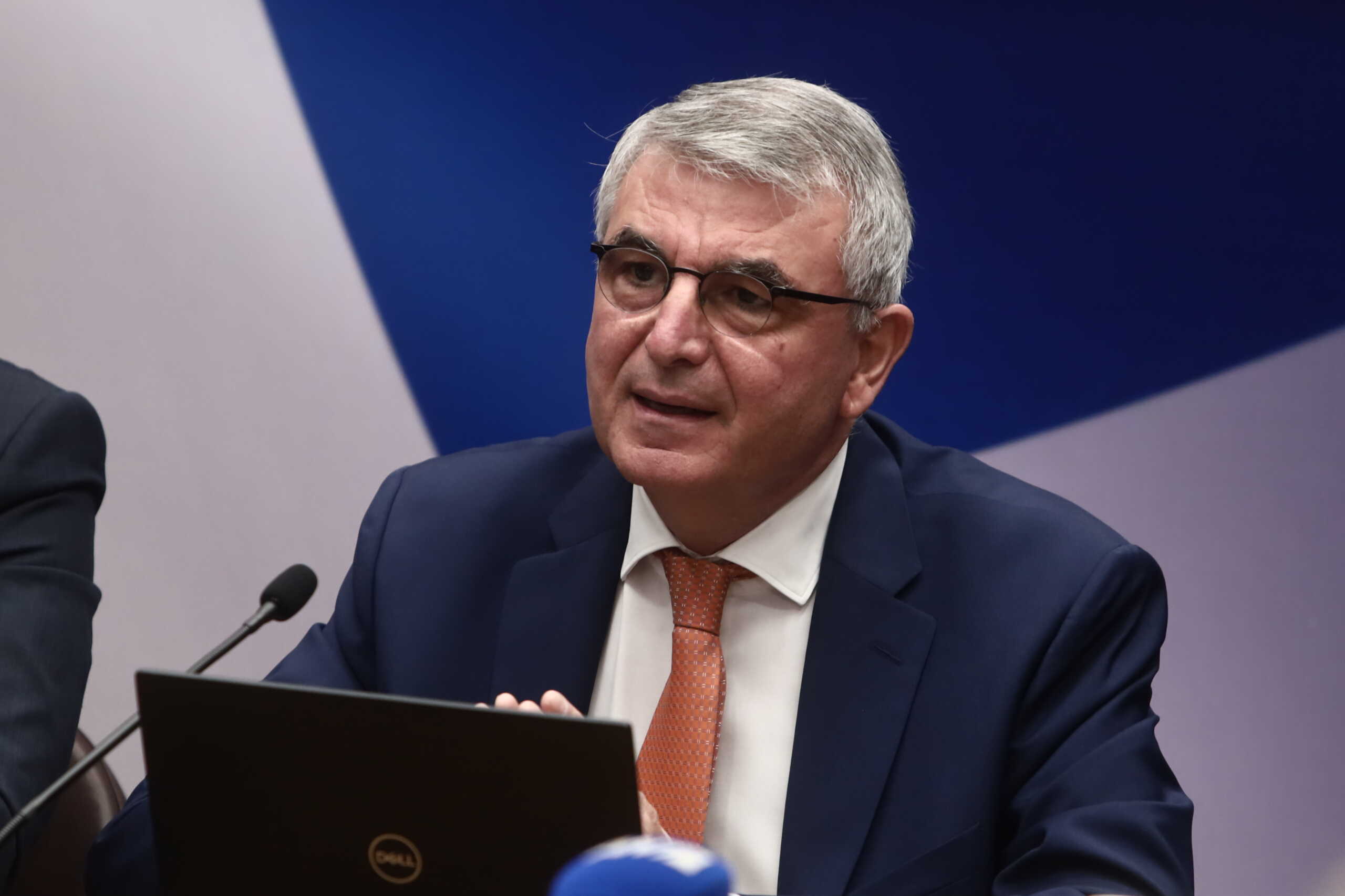 Συνέντευξη τύπου από τον υπουργό Εργασίας και Κοινωνικής Ασφάλισης Άδωνι Γεωργιάδη, τον υφυπουργό Πάνο Τσακλόγλου και τον Γενικό Γραμματέα Νίκο Μηλαπίδη για το νέο ασφαλιστικό νομοσχέδιο, Πέμπτη 19 Οκτωβρίου 2023. 
(ΚΩΣΤΑΣ ΤΖΟΥΜΑΣ