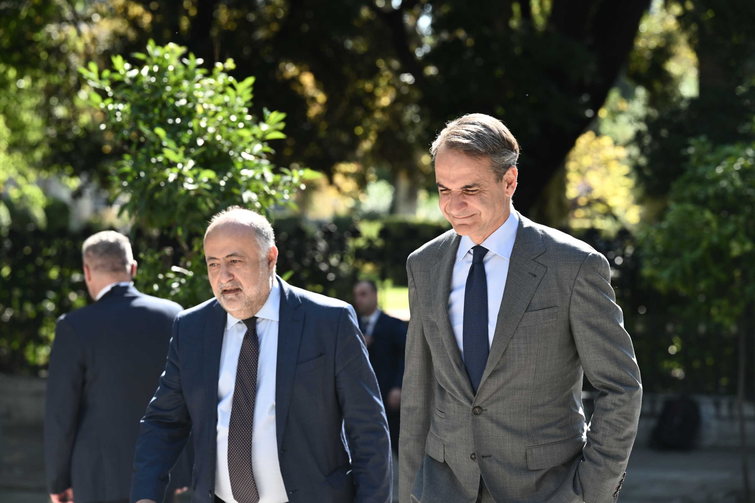 Συνάντηση της Προέδρου της Δημοκρατίας Κατερίνας Σακελλαροπούλου με τον Πρωθυπουργό Κυριάκο Μητσοτάκη στο Προεδρικό Μέγαρο, Πέμπτη 19 Οκτωβρίου 2023. 
(ΤΑΤΙΑΝΑ ΜΠΟΛΑΡΗ