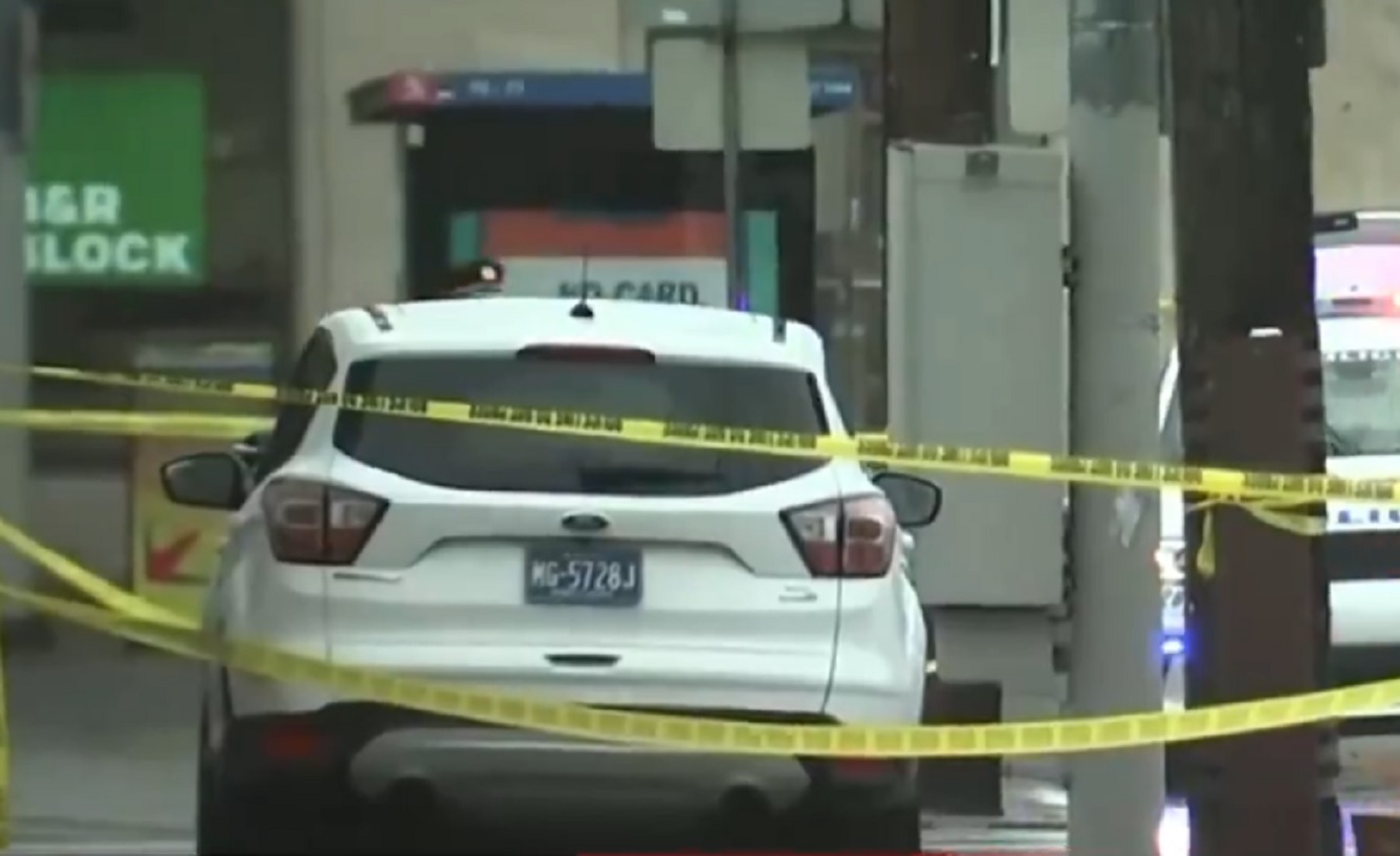 Φιλαδέλφεια: Τουλάχιστον 7 τραυματίες μετά από πυροβολισμούς σε στάση λεωφορείου