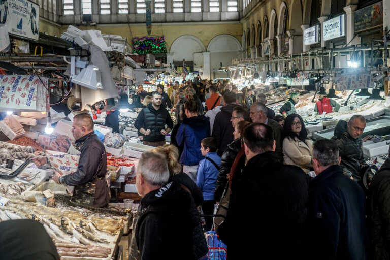 Τι ώρα κλείνουν Βαρβάκειος Αγορά και σουπερμάρκετ την Καθαρά Δευτέρα - Κανονικά οι λαϊκές αγορές