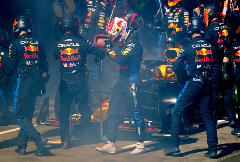 Η στιγμή της εγκατάλειψης του Μαξ Φερστάπεν από το Γκραν Πρι της Μελβούρνης στην Formula 1