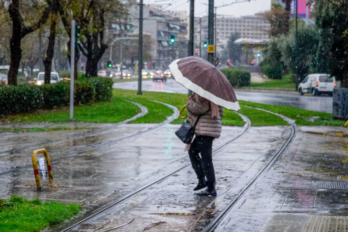 Καιρός σήμερα: «Καλή εβδομάδα» με βροχές και καταιγίδες σε όλη τη χώρα