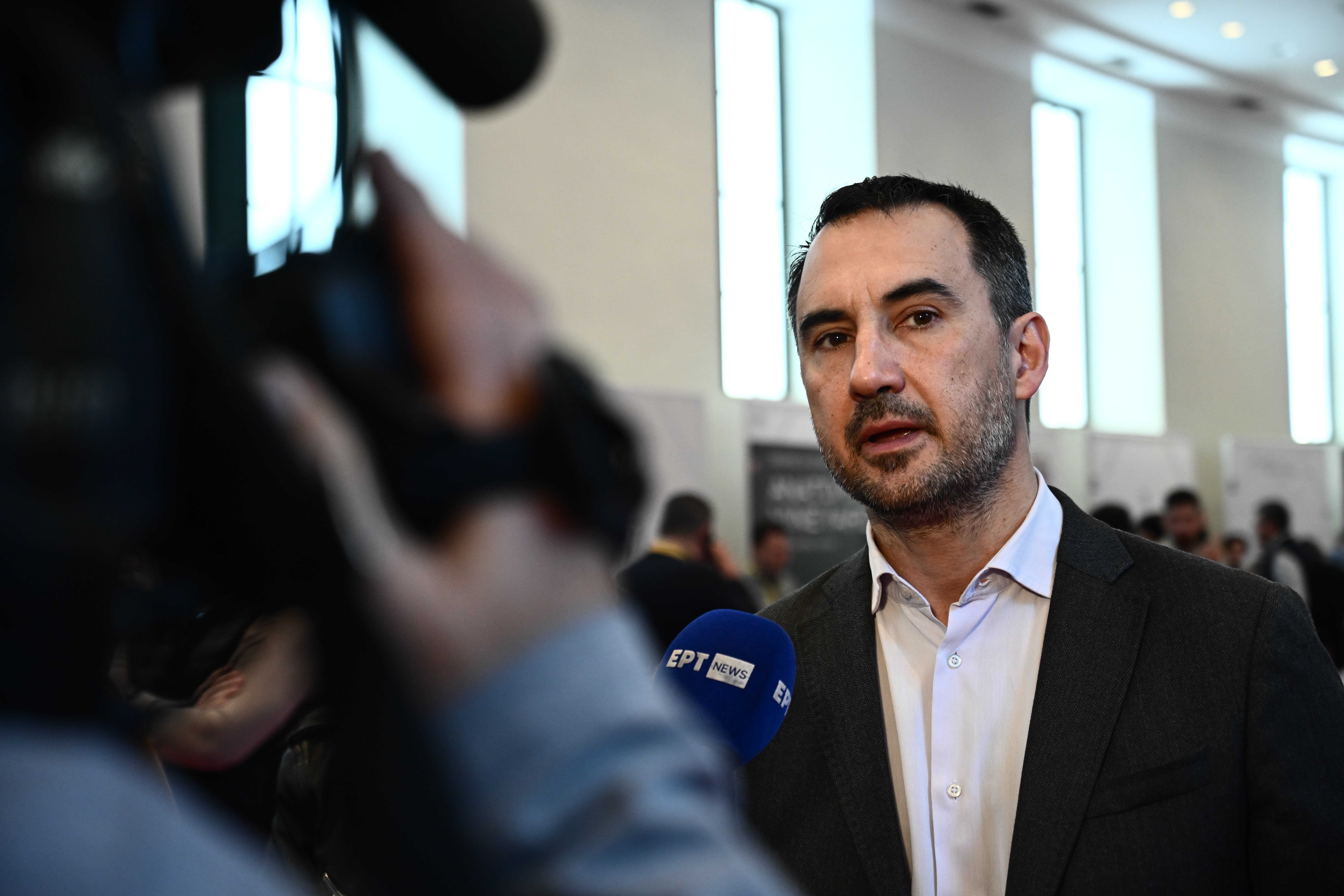 Επίσκεψη του προέδρου της Κοινοβουλευτικής Ομάδας της Νέας Αριστεράς Αλέξη Χαρίτση, στην έκθεση "Οινόραμα 2024" στο Ζάππειο Μέγαρο, Δευτέρα 4 Μαρτίου 2024. 
(ΚΩΣΤΑΣ ΤΖΟΥΜΑΣ