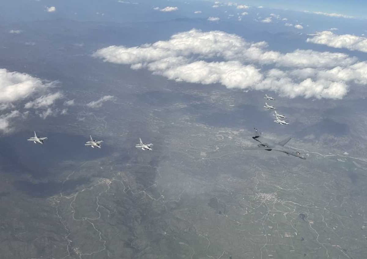Οnyx dive polemiki aeroporia usaf