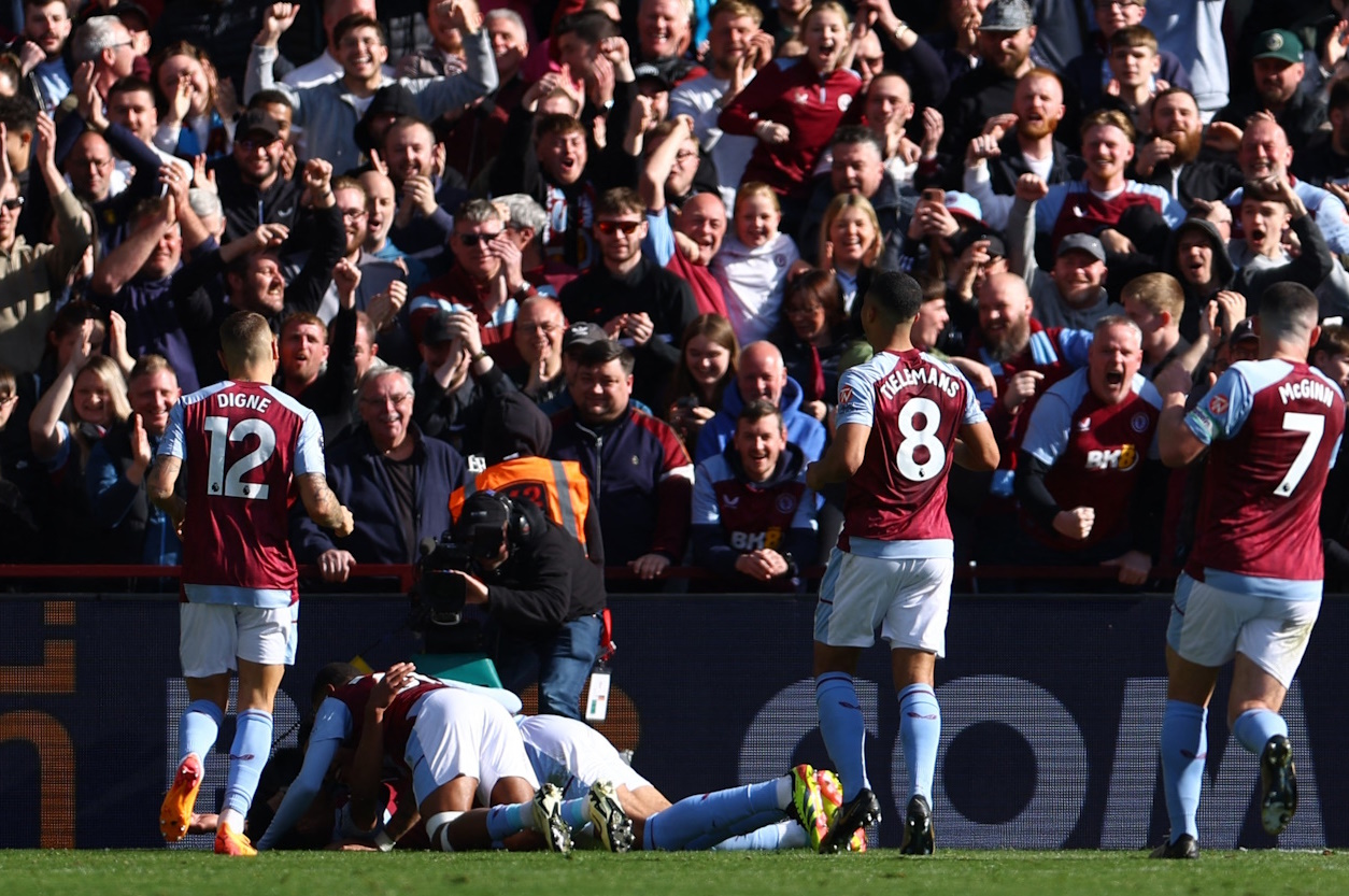Soccer Football - Premier League - Aston Villa v AFC Bournemouth - Villa Park, Birmingham, Britain - April 21, 2024 Aston Villa's Leon Bailey celebrates scoring their third goal with teammates REUTERS