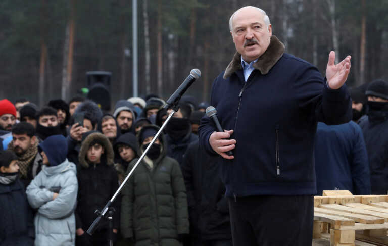 Λευκορωσία: Ο Λουκασένκο ζητά ειρήνη αλλά ετοιμάζεται για πόλεμο
