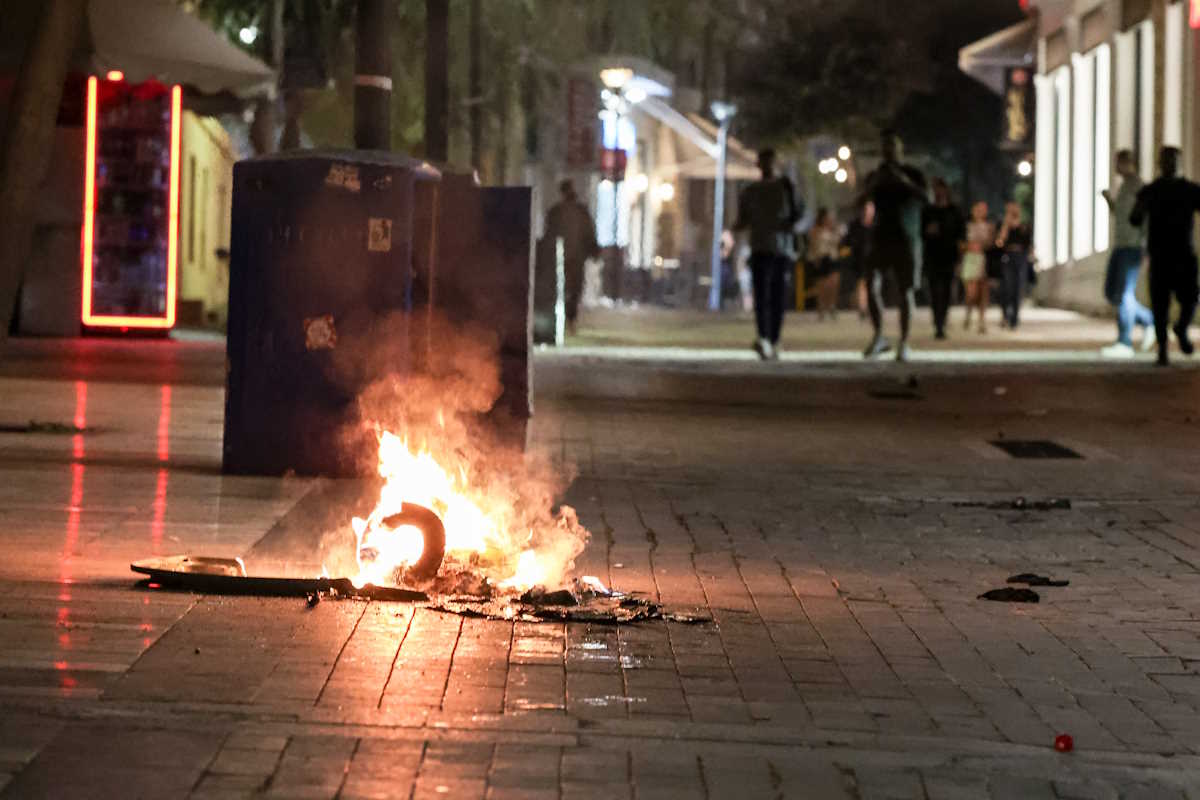 ΕΠΕΙΣΟΔΙΑ ΣΤΟ ΚΕΝΤΡΟ ΤΟΥ ΗΡΑΚΛΕΙΟΥ ΚΡΗΤΗΣ ΚΑΤΑ ΤΗ ΠΟΡΕΙΑ ΔΙΑΜΑΡΤΥΡΙΑΣ ΑΝΤΙΕΞΟΥΣΙΑΣΤΩΝ.  Κυριακή 8 Οκτωβρίου 2023. (ΣΤΕΦΑΝΟΣ ΡΑΠΑΝΗΣ
