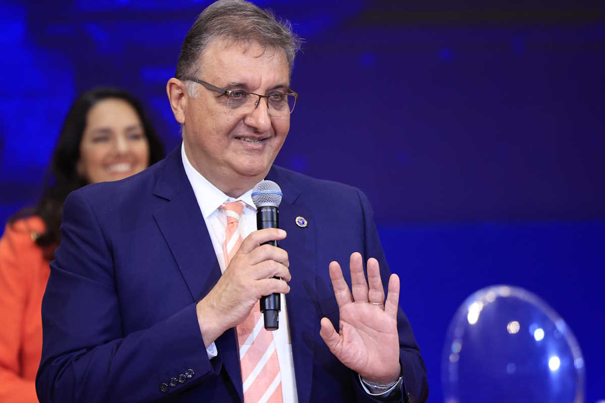 Παρουσίαση του ψηφοδελτίου της Νέας Δημοκρατίας για τις ευρωεκλογές της 9ης Ιουνίου, από τον Πρωθυπουργό και Πρόεδρο του κόμματος Κυριάκο Μητσοτάκη, στο Ωδείο Αθηνών, Δευτέρα 15 Απριλίου 2024. 
(ΓΙΩΡΓΟΣ ΚΟΝΤΑΡΙΝΗΣ