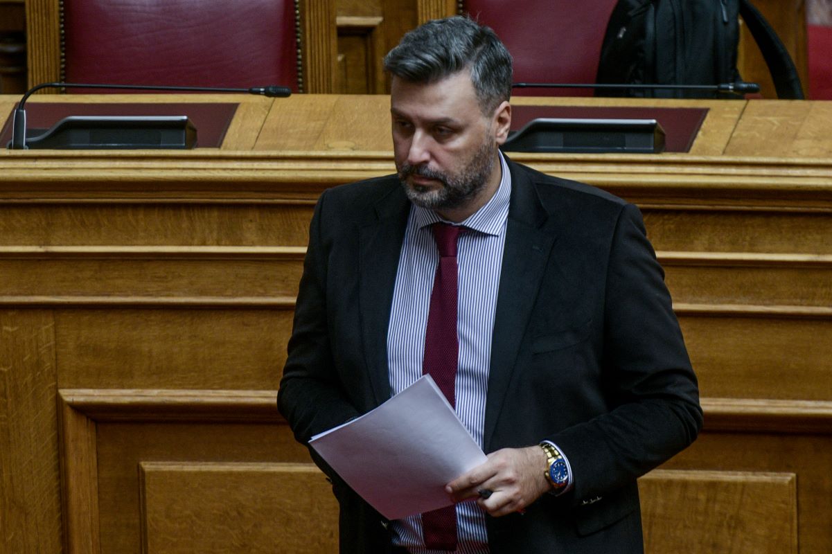 Γιάννης Καλλιάνος: Παρέμβαση Μητσοτάκη ζητούν οι Αγγειοχειρουργοί για να μπει φρένο στην «ανθρωποφαγία» στο «Αττικόν»