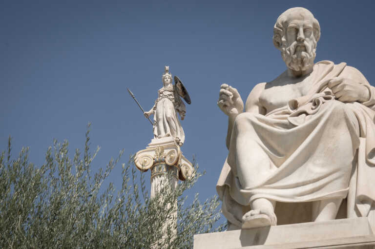 Οι τελευταίες ώρες του Πλάτωνα: Ψηνόταν στον πυρετό αλλά είχε πλήρη διαύγεια κι άκουγε μουσική