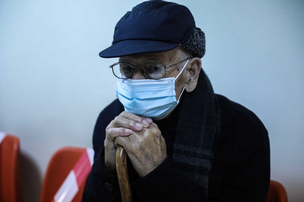 Εμβολιασμός με την πρώτη δόση του εμβολίου κατά του κορονοϊού πολιτών άνω των 85 ετών στο Κέντρο Υγείας Καμινίων, την Τετάρτη 20 Ιανουαρίου 2021.
(EUROKINISSI