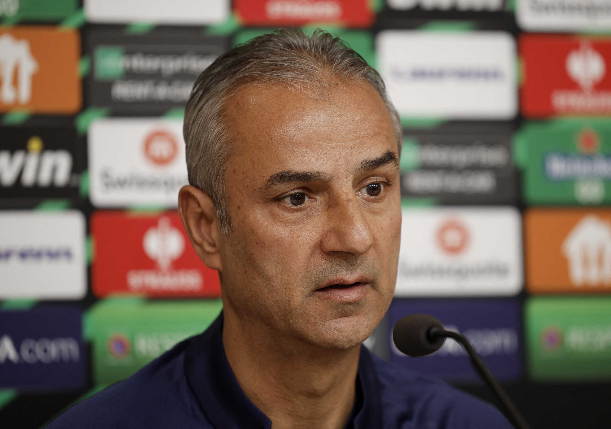 Soccer Football - Europa Conference League - Fenerbahce Press Conference - Karaiskakis Stadium, Piraeus, Greece - April 10, 2024 Fenerbahce coach İsmail Kartal during the press conference REUTERS