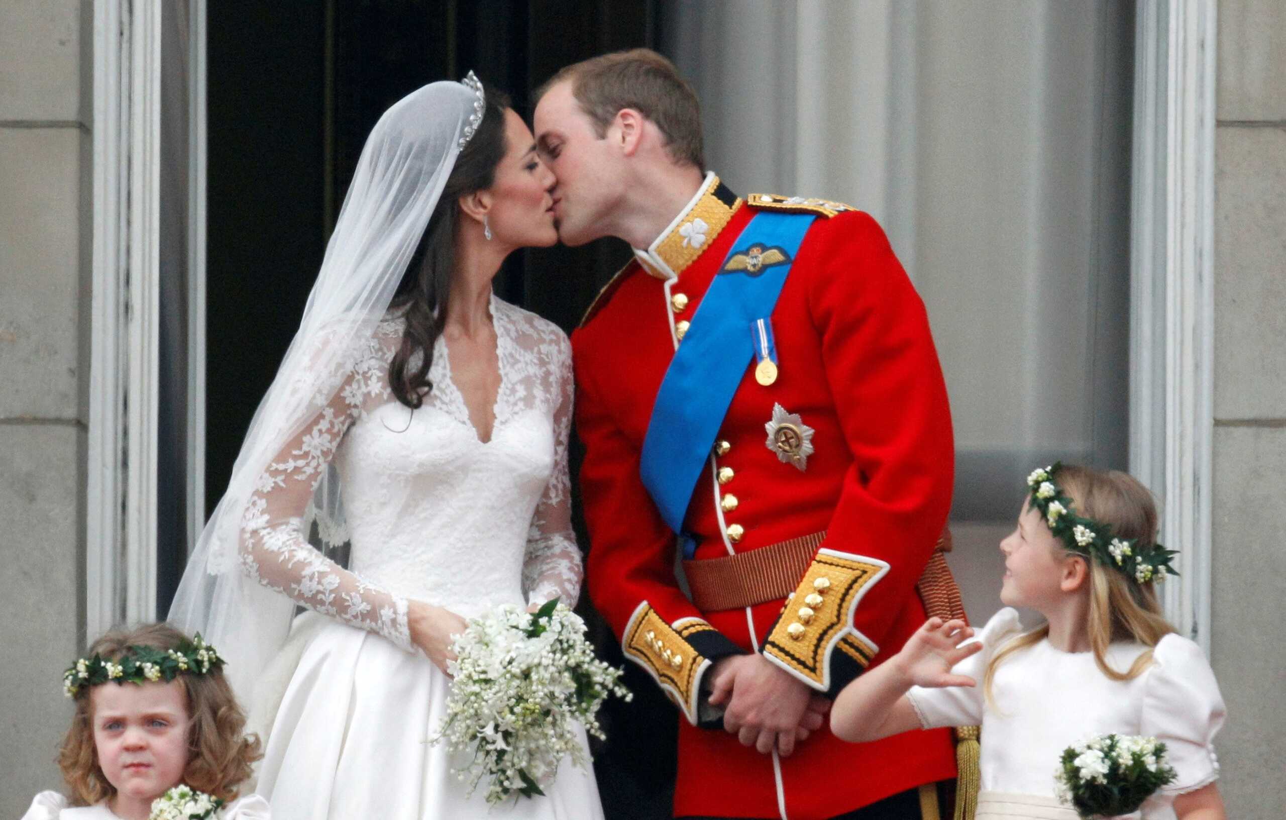 Βασιλιάς Κάρολος: Ο άγνωστος ρόλος του στον γάμο του πρίγκιπα Γουίλιαμ και της Κέιτ Μίντλεντον