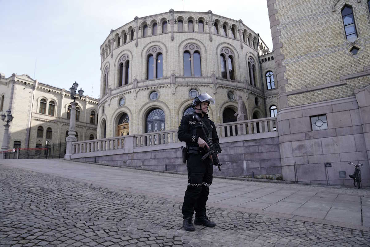 Νορβηγία: Συναγερμός για τρομοκρατικές επιθέσεις σε τζαμιά – Οπλισμένοι αστυνομικοί στους δρόμους