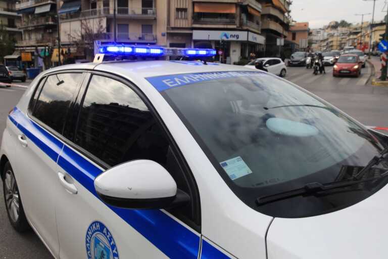82χρονος προσπάθησε να φιλήσει ένα 10χρονο κορίτσι στον Τύρναβο και συνελήφθη