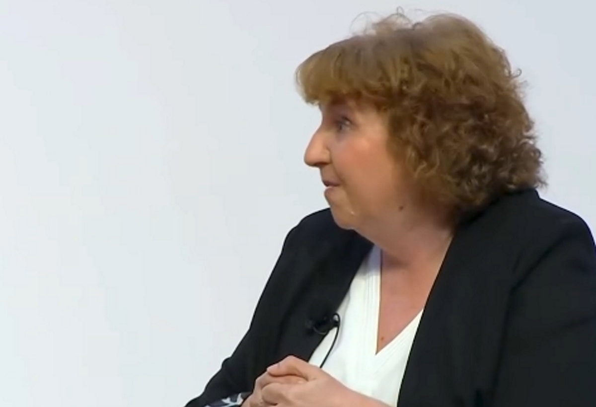 «Εμένα ένα SMS μου έσωσε τη ζωή»: Η ιστορία της κυρίας Παππά που μίλησε για το Πρόγραμμα «Προλαμβάνω»