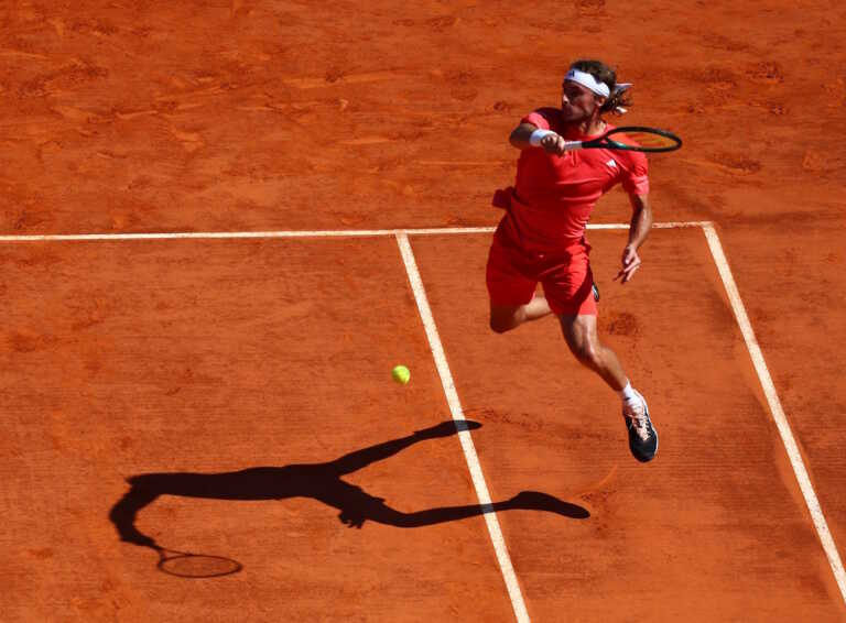 Ο Στέφανος Τσιτσιπάς αποκλείστηκε στο διπλό του Barcelona Open – Την Τετάρτη αντιμετωπίζει τον Όφνερ
