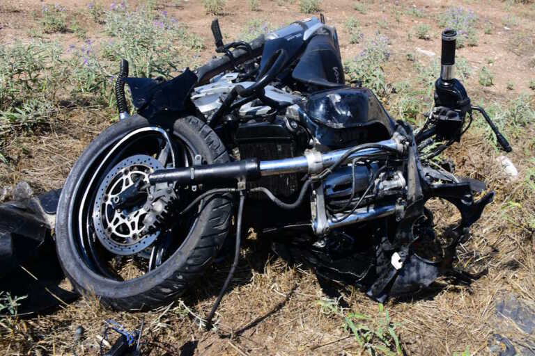 Τραγωδία στον Σταυρό Αγίας Παρασκευής - Μοτοσικλετιστής έχασε τον έλεγχο της μηχανής και σκοτώθηκε ακαριαία