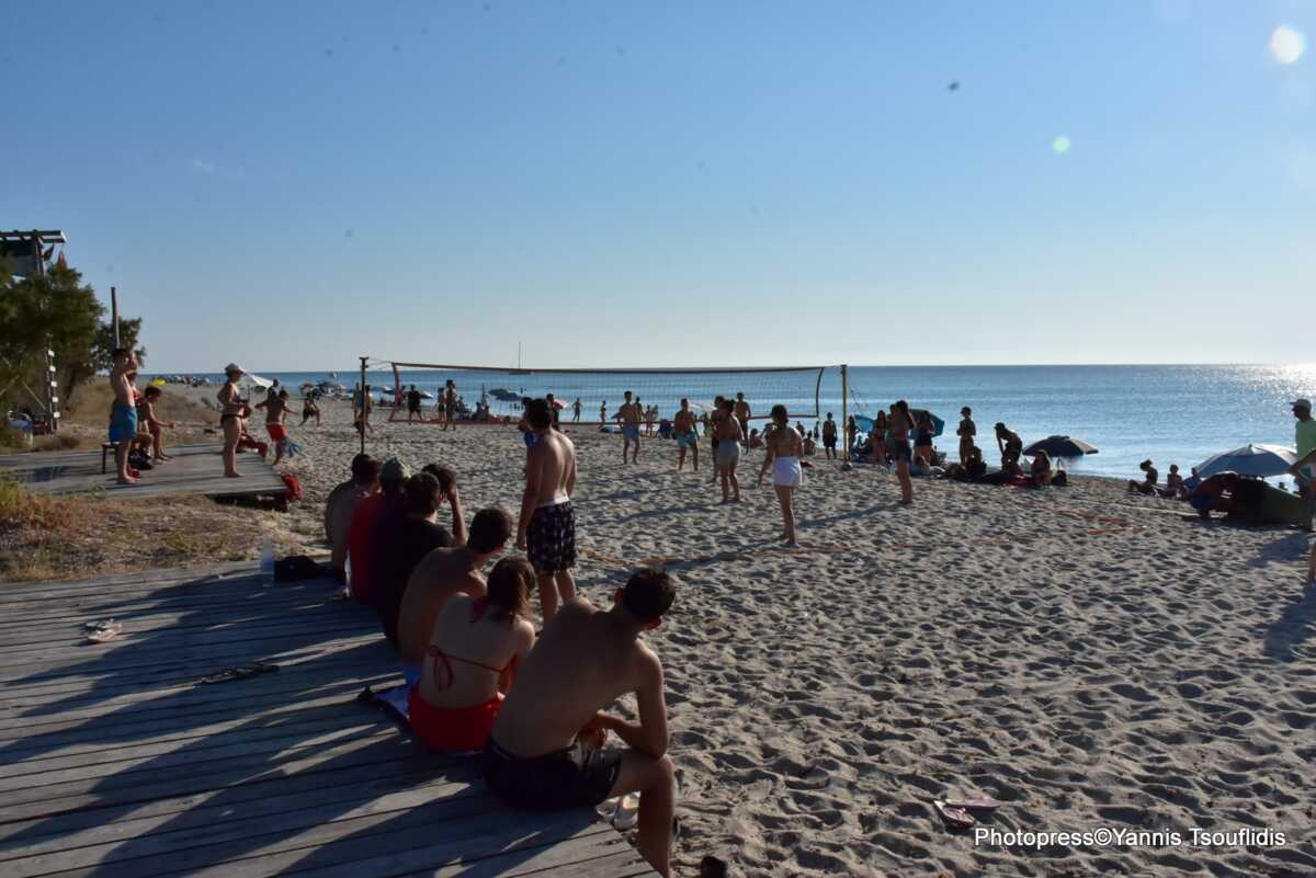 Χαλκιδική: Το ετήσιο ραντεβού των φοιτητών στο Ποσείδι από τις προηγούμενες γενιές στη σημερινή
