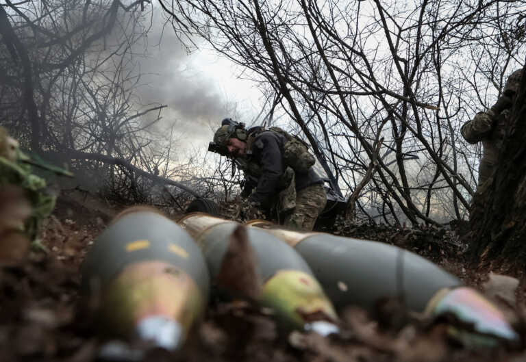Ρωσία: Βομβαρδίζει το σιδηροδρομικό δίκτυο της Ουκρανίας για να εμποδίσει τη μεταφορά της δυτικής στρατιωτικής βοήθειας