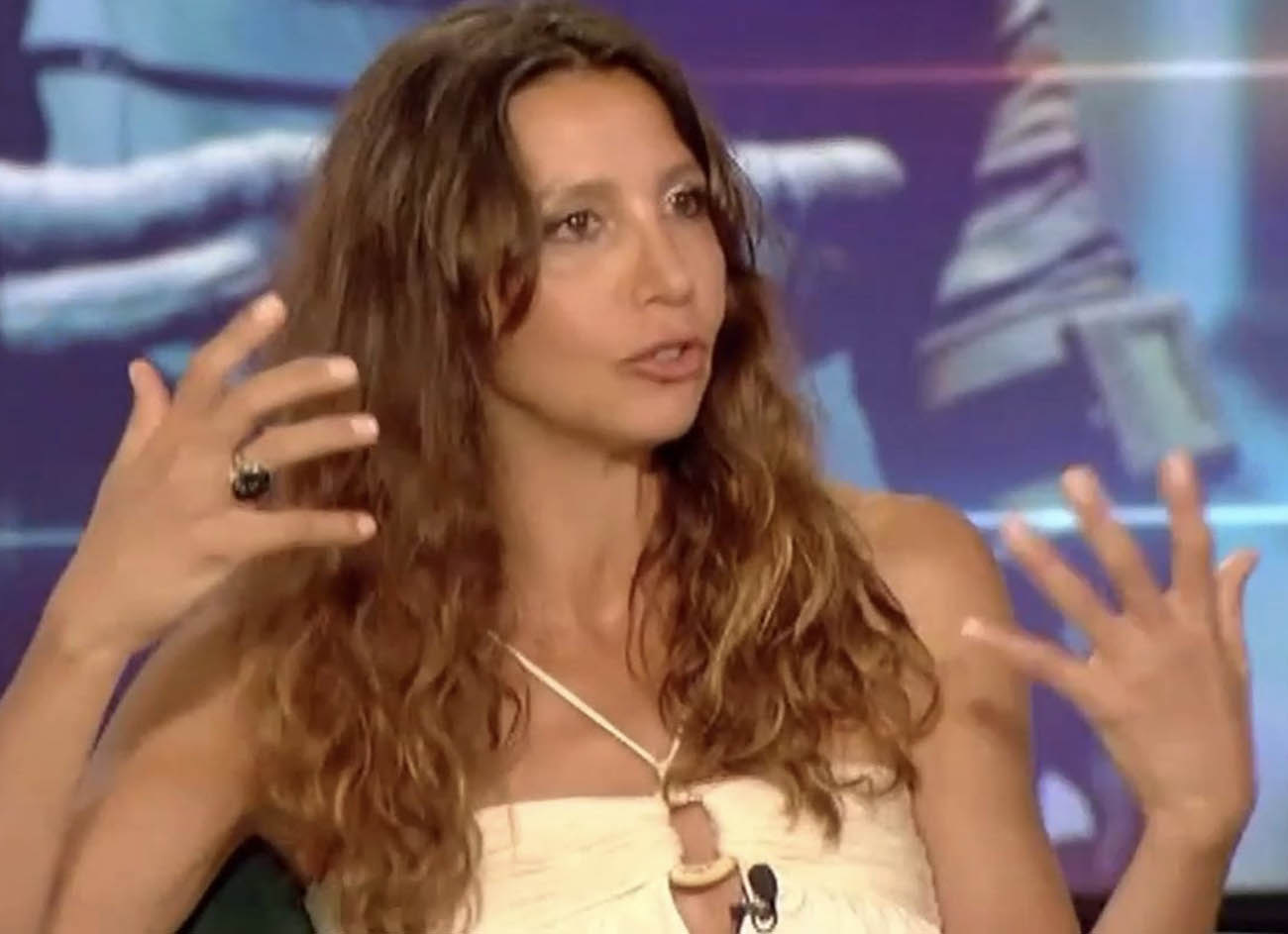 Αίθρα Λυκουρέζου: Μεγεθύνουν το πένθος οι άνθρωποι γύρω και η κοινωνία που δεν σε αφήνει να πενθήσεις