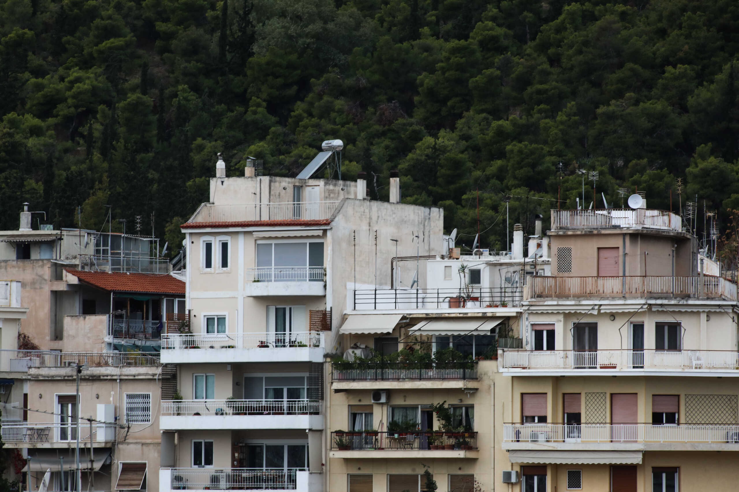 ΑΑΔΕ: Άμεση επιστροφή φόρου με την εξόφληση ΕΝΦΙΑ