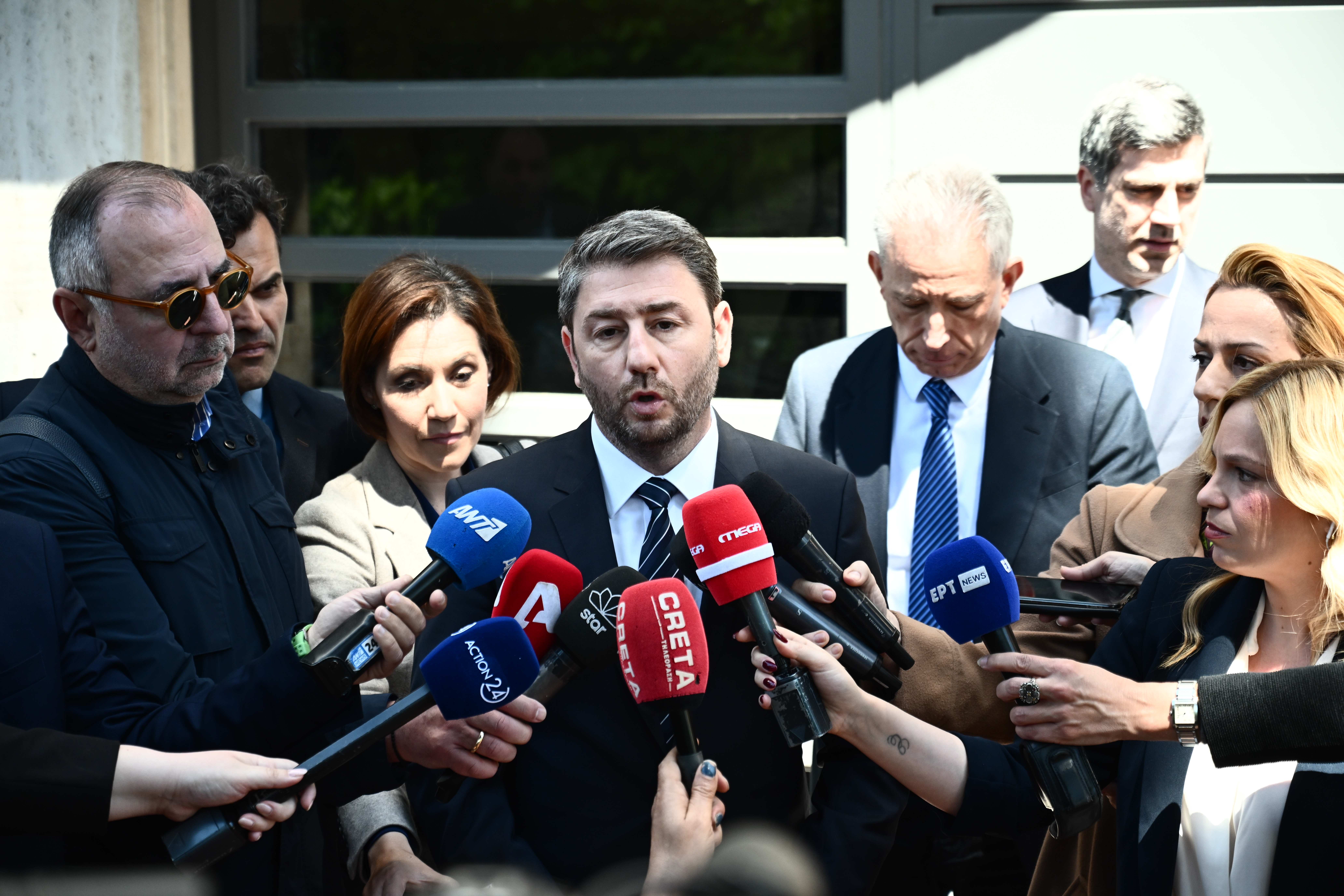 Συνάντηση του Προέδρου του ΠΑΣΟΚ - Κινήματος Αλλαγής, Νίκου Ανδρουλάκη με τον επικεφαλής της Αρχής Διασφάλισης του Απορρήτου των Επικοινωνιών (ΑΔΑΕ) Χρήστο Ράμμο, Δευτέρα 8 Απριλίου 2024. 
(ΚΩΣΤΑΣ ΤΖΟΥΜΑΣ