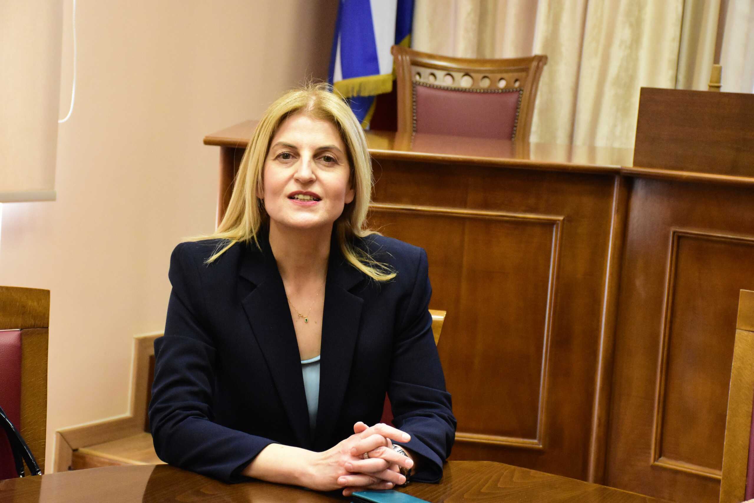 ΑΡΓΟΣ - Η ΔΩΡΑ ΑΥΓΕΡΗ ΥΠΟΨΗΦΙΑ ΜΕ ΤΟΝ ΣΥΡΙΖΑ ΣΤΙΣ ΕΥΡΩΕΚΛΟΓΕΣ ΣΤΙΣ ΕΚΔΗΛΩΣΕΙΣ ΓΙΑ ΤΗΝ 25Η ΜΑΡΤΙΟΥ. (ΒΑΣΙΛΗΣ ΠΑΠΑΔΟΠΟΥΛΟΣ